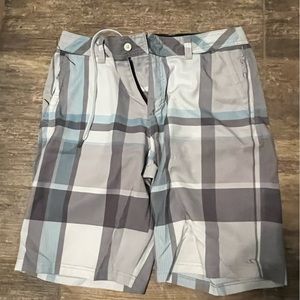 Men’s O’Neill Hybrid shorts size 32